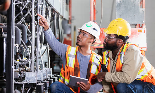 Best Local Electrician Companies  in Shadeland, IN